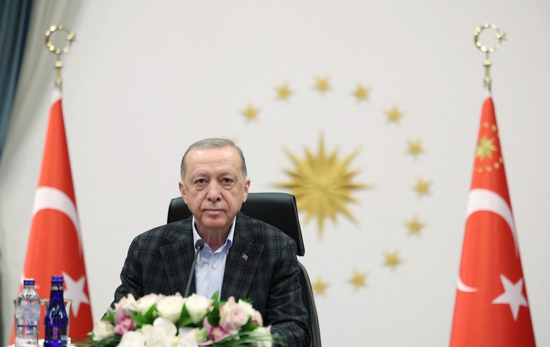 Gastroenterita îl obligă în continuare pe Erdogan să își întrerupă aparițiile electorale