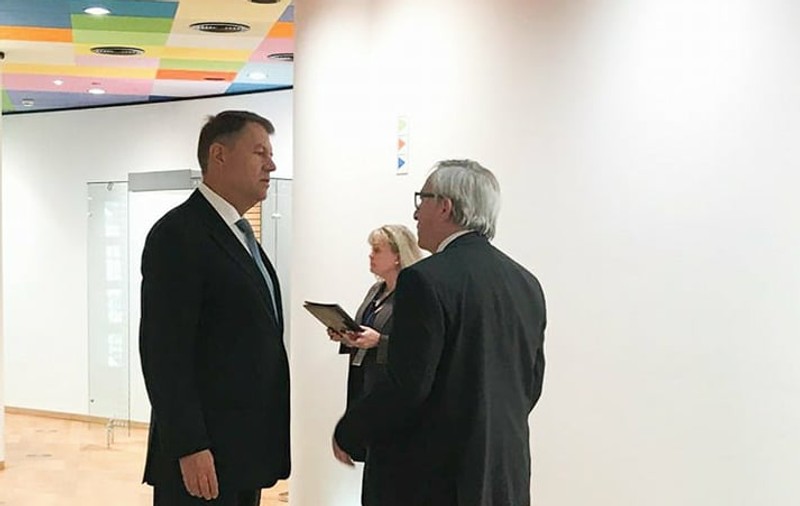 Președintele Iohannis a discutat cu președintele Comisiei Europene, Jean Claude Juncker, la Bruxelles
