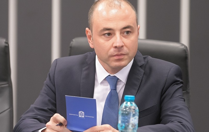 MAE a transmis Parlamentului lista cu 26 de persoane propuse pentru poziția de ambasador. Andrei Muraru, propus oficial pentru SUA