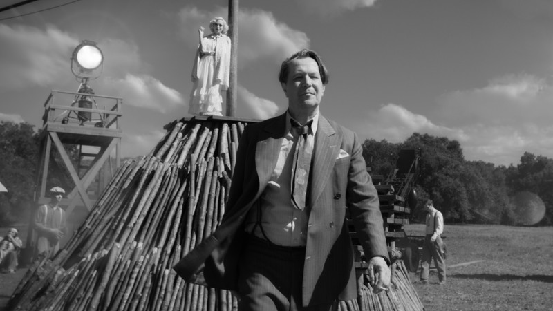Gary Oldman în „Mank”