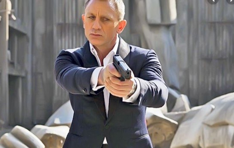 S-a aflat cum se va numi noua peliculă din seria de filme cu James Bond
