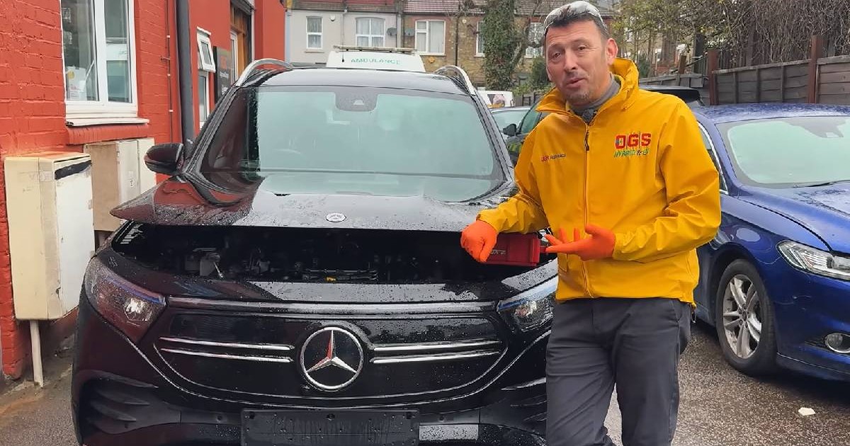 George, mecanicul român care lucrează în Marea Britanie