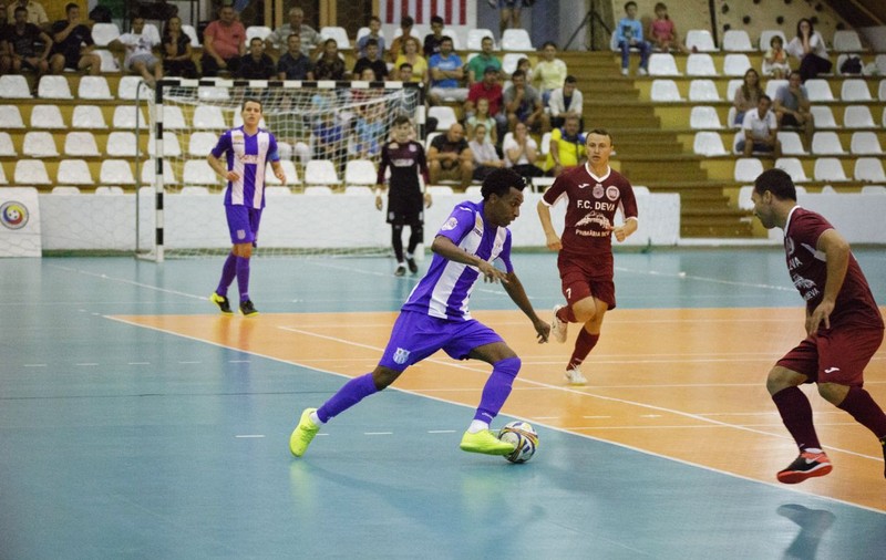 Play-off Liga 1 la futsal. Informatica Timișoara, în finală cu United Galați