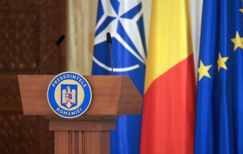 Care sunt atribuţiile şi rolul preşedintelui României - Ce salariu are şeful statului