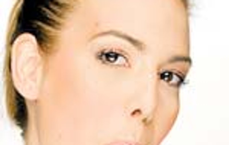 Suzana Rosca, din 'Vocea inimii', si-a pus piercing in limba