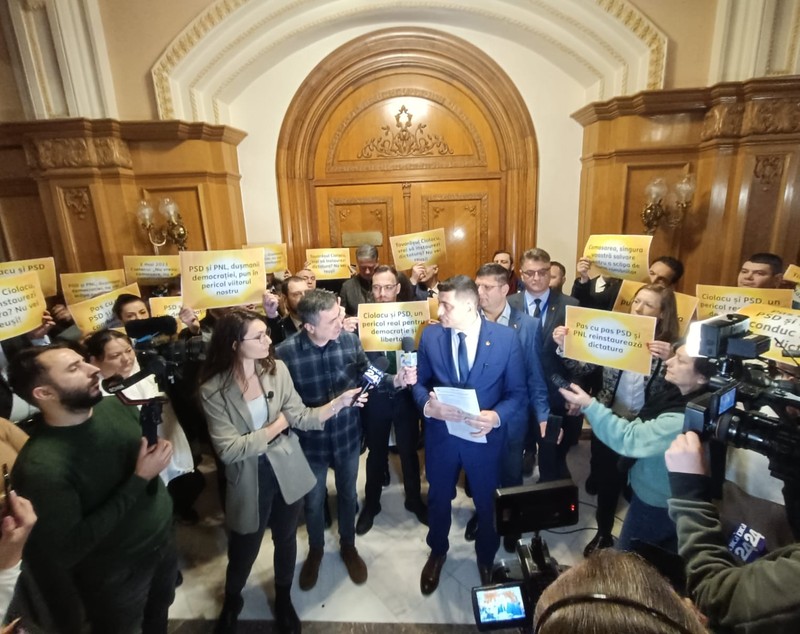 Un nou scandal provocat de AUR în Parlament. George Simion și mai mulți parlamentari au protestat în sălile de ședințe ale PSD și PNL