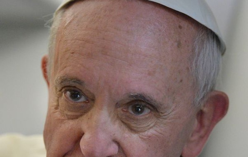N-ai fi crezut una ca asta! Papa Francisc nu-i condamnă pe homosexuali! Vezi ce spune!