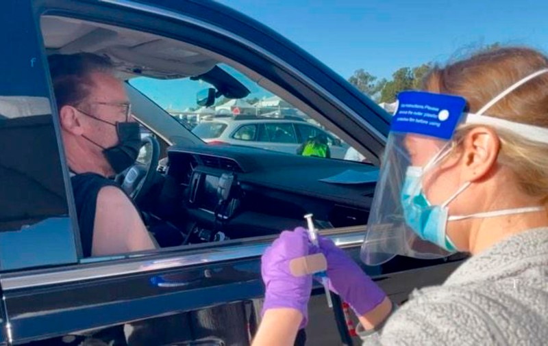 VIDEO | Arnold Schwarzenegger s-a vaccinat anti-COVID. Mesajul actorului: „Vino cu mine, dacă vrei să trăiești!”