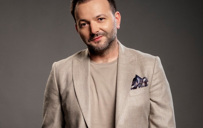 Mihai Morar prezintă „X Factor” la Antena 1: „Mă întorc după 13 ani”. Prezentatorul revine pe micul ecran