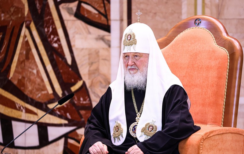 Deși religia ortodoxă îi interzice, Patriarhul Kirill al Rusiei are o „soție secretă” de mai bine de 50 de ani, conform unei investigații