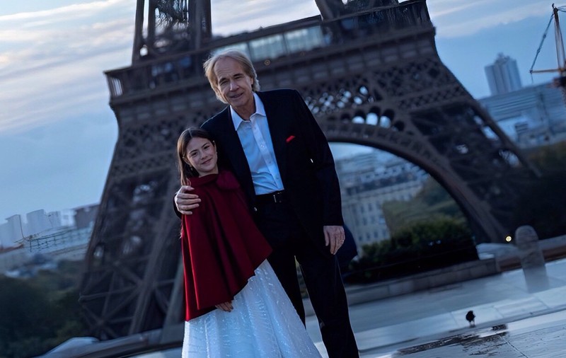 Cine este Miriam Alice Vultur, fetița de 10 ani care a filmat un videoclip cu Richard Clayderman: „Este un vis împlinit"