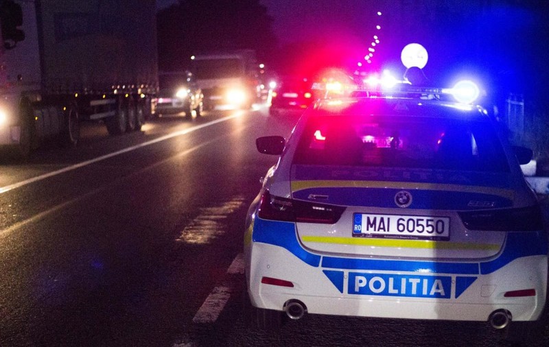 Un polițist beat la volan a făcut accident la Cluj. Agentul a refuzat să fie testat pentru consumul de droguri. Se face anchetă internă