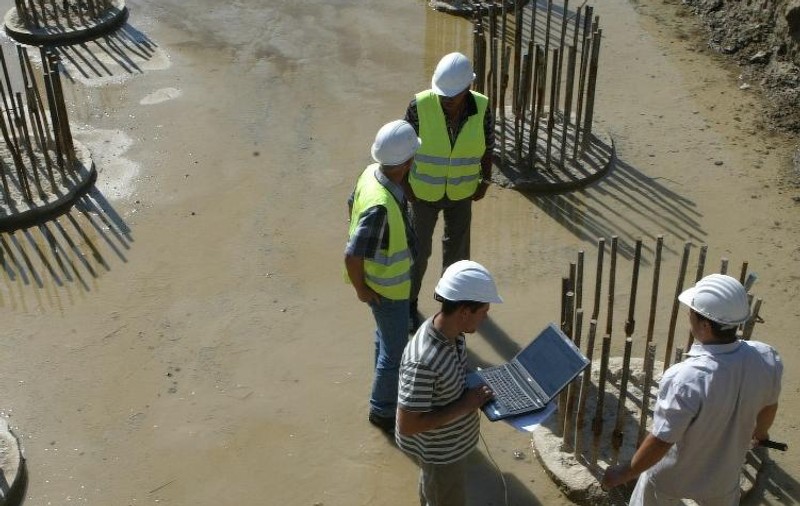 Un sindicat din Elveţia le sare în ajutor românilor plătiţi prea puţin