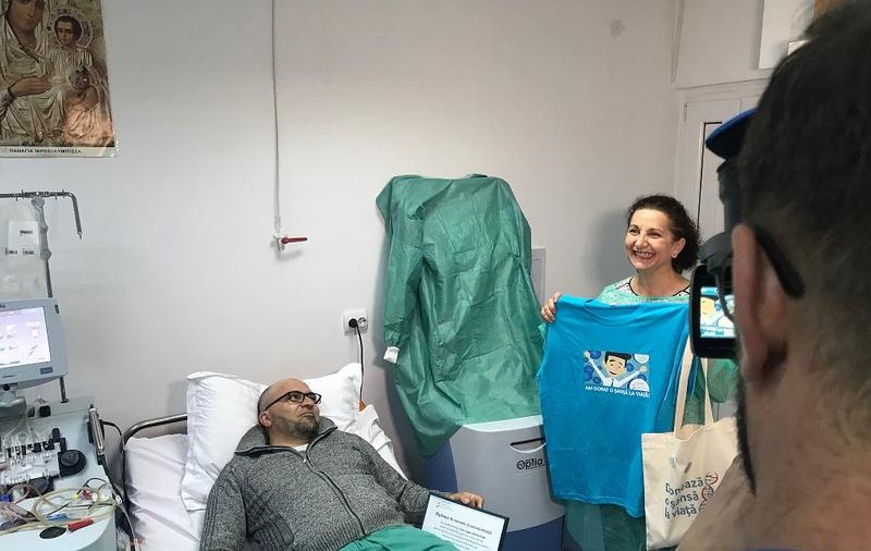 Un român a devenit erou în Italia după ce a donat celule stem hematopoietice pentru a salva viața unui copil