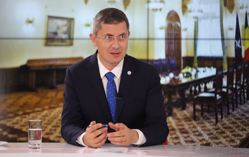 Cum explică Dan Barna episodul în care l-a întrebat pe Emeric Ienei dacă vrea un autograf