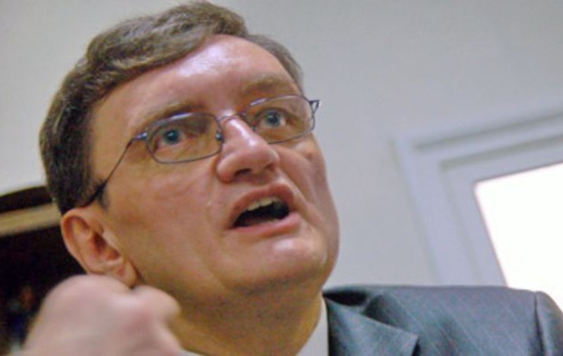 PNL vrea revocarea din funcție a Avocatului Poporului. Ce i se reproșează lui Victor Ciorbea