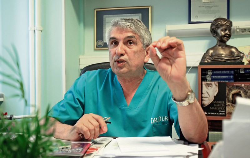 Procesul doctorului Burnei se va judeca „la secret” până la final. Judecătorul a luat decizia în procesul de luare de mită, nu în cauzele de culpă medicală