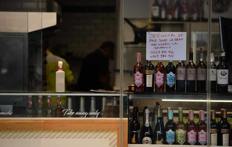 Cum ar putea plăti o cafenea amendată cu 70.000 de lei numai 500 de lei