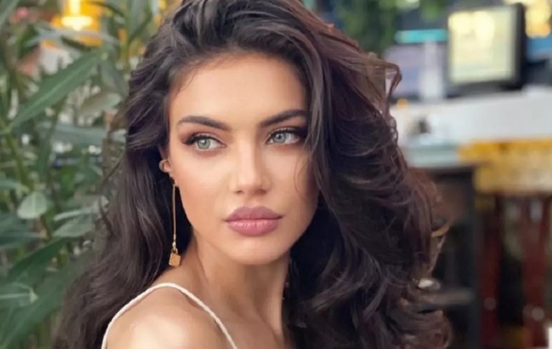 Răspunsul Cristinei Ich când a fost întrebată câți bani câștigă lunar: „Nu trăiesc doar din reclamele de pe Instagram”. Ce afaceri are
