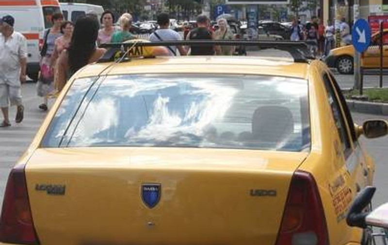 Atacatatorii taximetristului bucureştean au fost prinşi. Vezi ce riscă tinerii pentru că l-au înjunghiat pe şofer!