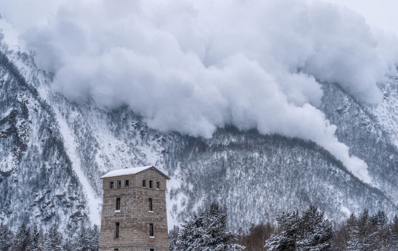 Ce înseamnă când visezi avalanșă