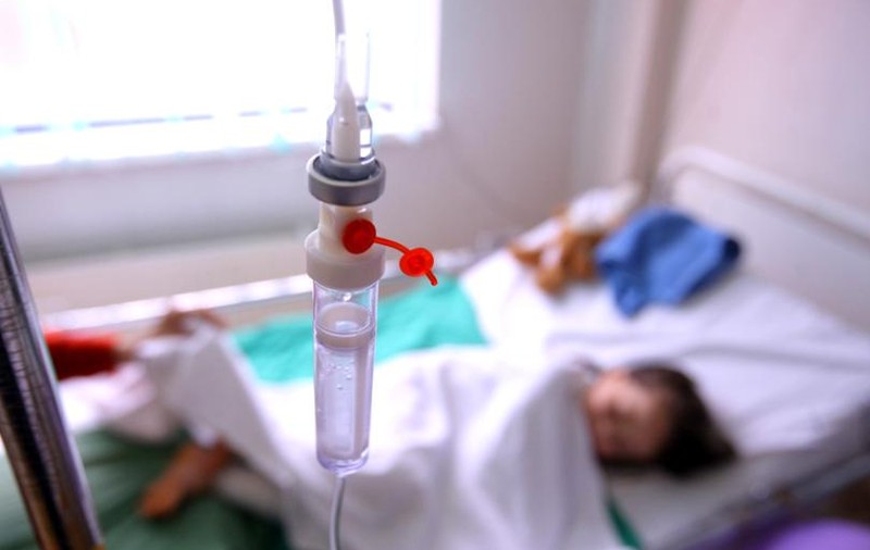 Avertismentul unei mame. Copilul ei s-a îmbolnăvit de Salmonella și a făcut meningită din cauza unei vizite la supermarket
