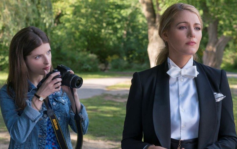 Anna Kendrick şi Blake Lively fac spectacol în „O Simplă Favoare”