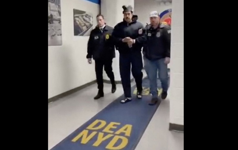 DEA, puternica agenție Antidrog a SUA al cărei logo apare în imaginile video cu Maduro. Are un buget de 3 miliarde de dolari
