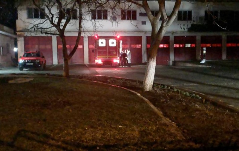 Gorjeanul cu coronavirus a fost preluat de la casa lui din comuna Prigoria și dus la „Matei Balș”