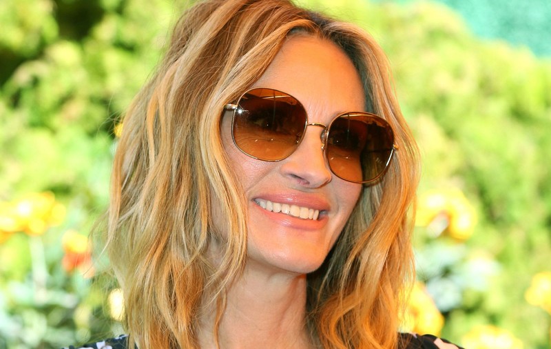 Julia Roberts a împlinit 52 de ani. Cele mai spectaculoase apariții ale vedetei pe covorul roșu
