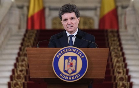 Nicușor Dan convoacă de urgență parlamentarii la Cotroceni. Sondaj: ce variante credeți că ar fi potrivite pentru formarea unui nou guvern?