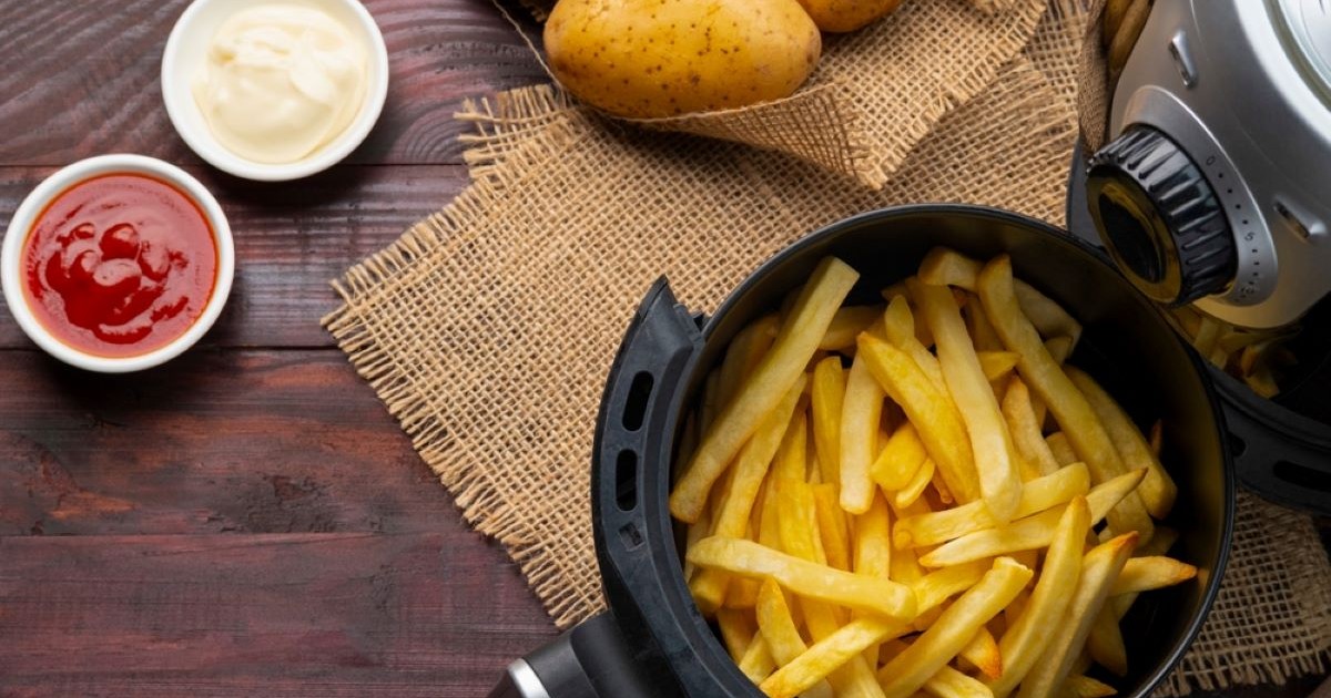 Cum să faci cartofi prăjiţi la air fryer. Sfaturi şi trucuri