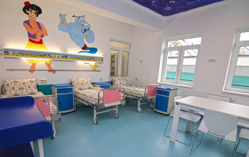 O femeie din Craiova a fugit din spital, după ce a aflat că bebelușul său a murit