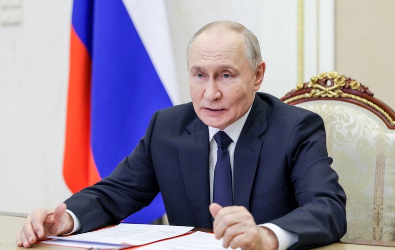 Kremlinul ia în calcul o întâlnire Putin-Zelenski doar pentru a încheia războiul din Ucraina, însă cu aceeași condiție