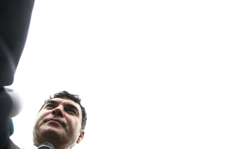 Avram îi cerea lui Borcea să-l atace la televizor pe Crăciunescu!