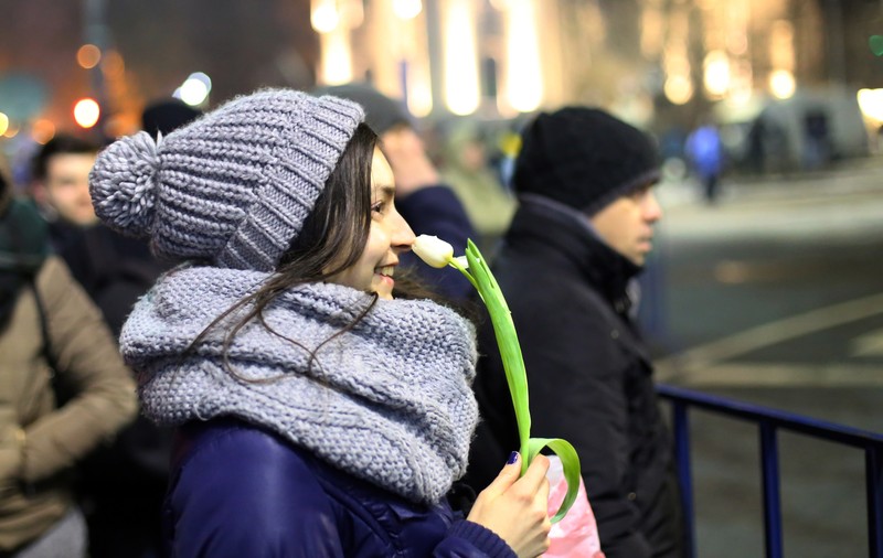 VIDEO EXCLUSIV/ Galeria celor mai frumoase protestatare din Piața Victoriei