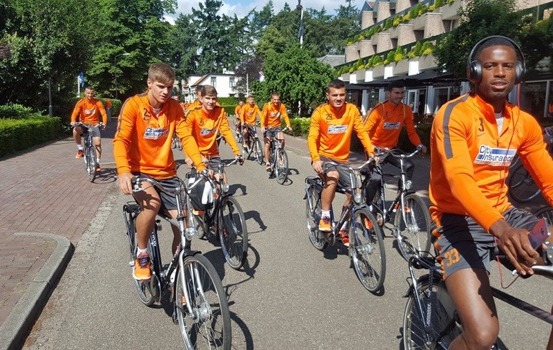 Ce fac steliștii în cantonamentul din Olanda. Echipa lui Reghe are mâine un nou amical