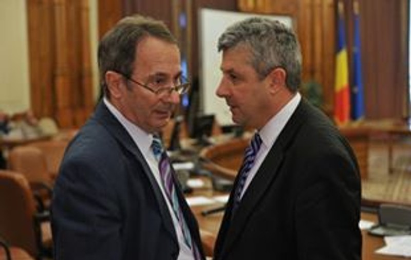 PSD redefinește grupul infracțional organizat, în proiectul de modificare a Codurilor: Trebuie să nu fie ”ocazional” și pentru o ”comitere imediată”