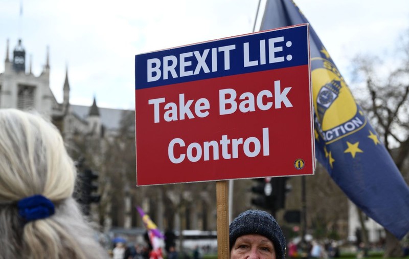Marea Britanie vrea să adere la un program de liberă circulație pentru tinerii din Europa. Începutul sfârșitului pentru Brexit?