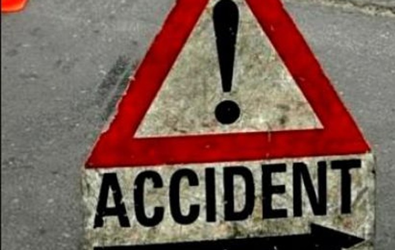 Accident mortal pe autostrada A1, lângă Sebeș. Șoferul unui vehicul oprit pe banda de urgență, lovit de un TIR