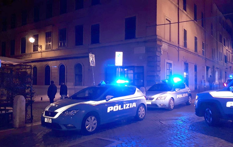 O româncă din Italia a fost condamnată la patru ani de închisoare pentru violențe. Își bătea copilul, soțul și socrii