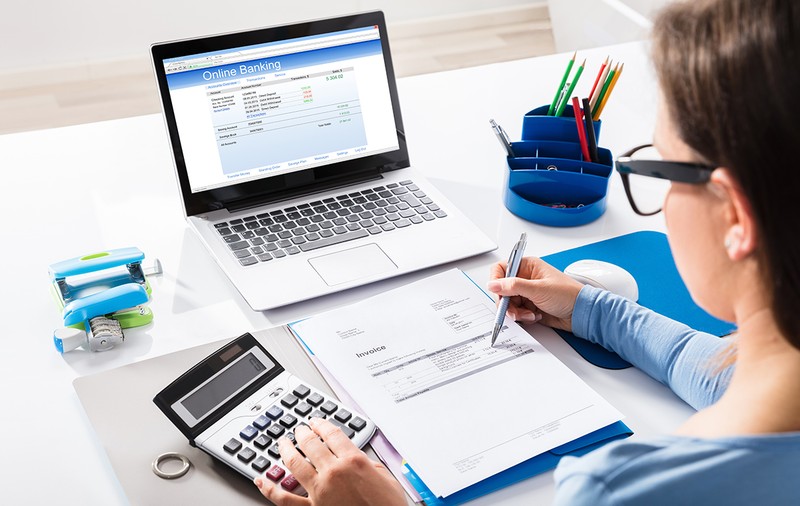 Ce salarii poți obține dacă vrei să te angajezi la stat. Un contabil-șef încasează 6.200 de lei