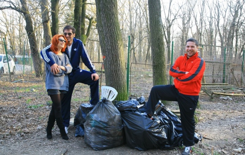 Radu Vâlcan, lăsat de Adela să aştepte două ore la marginea pădurii
