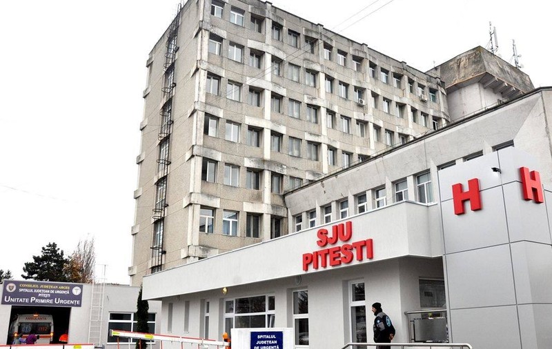 Șefa Secției de Psihiatrie a Spitalului de Urgență Pitești, reținută pentru mită. A luat şpagă de cel puțin 147 de ori în patru luni
