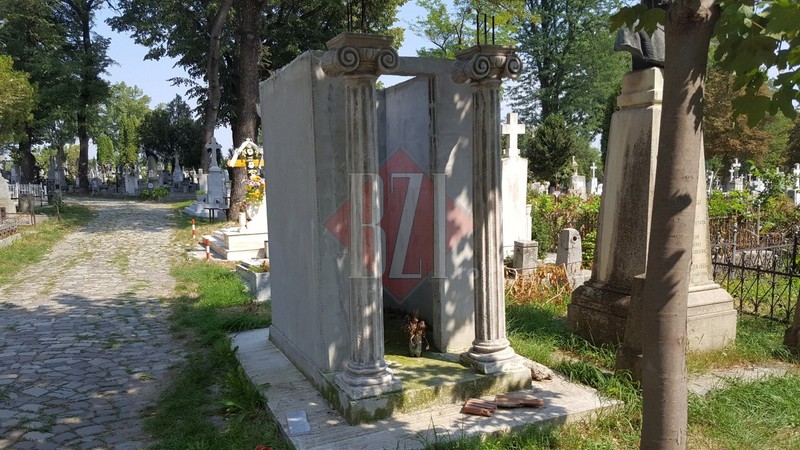 Mormântul lui Sabin Bălașa