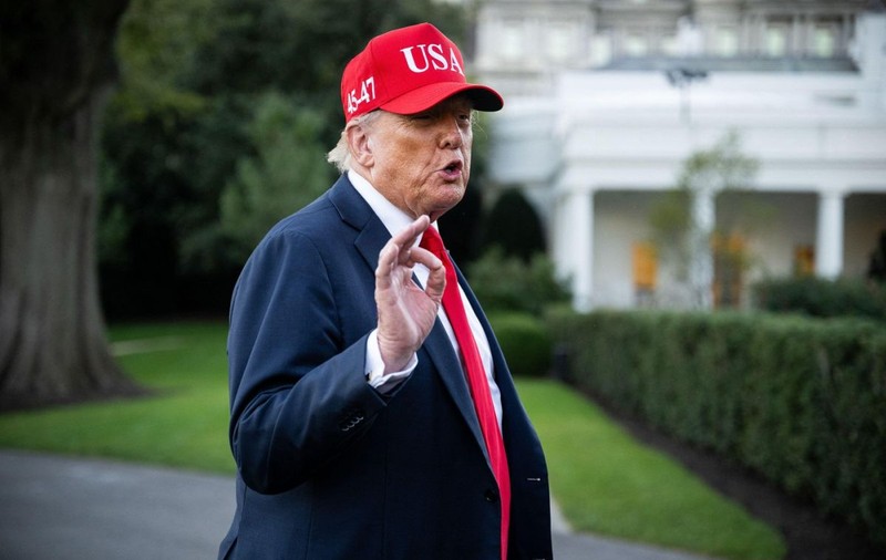 Rusia critică dur revista Time după ce a pus pe copertă o poză cu Donald Trump pe care președintele SUA o urăște: „Niște ciudați”