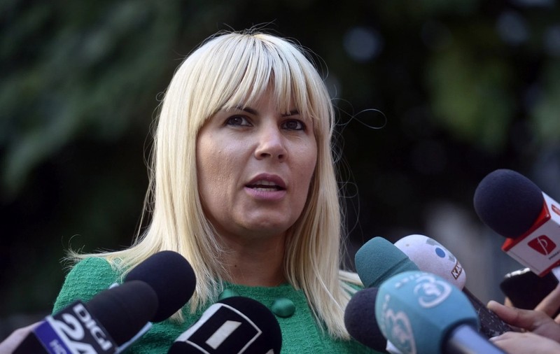 Elena Udrea așteaptă verdictul Judecătoriei Ploiești pentru liberarea condiționată pe patul de spital
