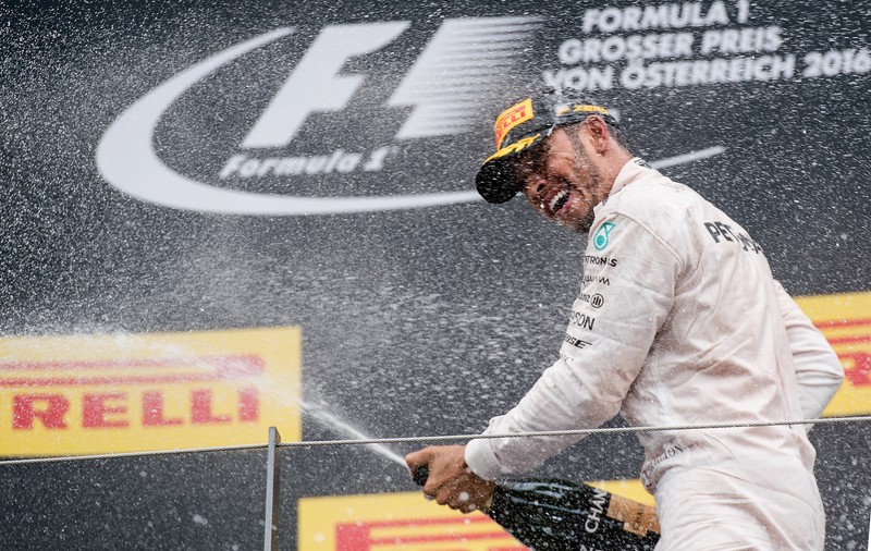 Formula 1. Lewis Hamilton s-a impus în Marele Premiu al Austriei