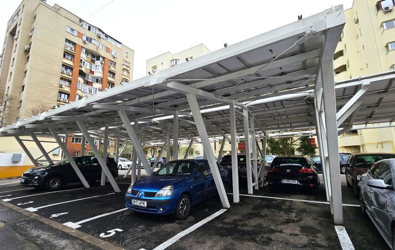 Bucureștiul are prima parcare publică cu panouri fotovoltaice. Unde se află și cum va ajuta la reducerea costurilor energetice