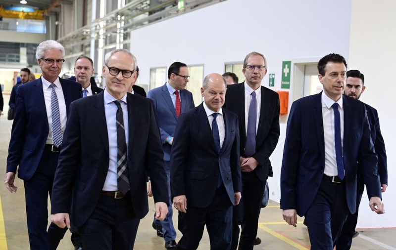 Tot mai multe companii germane vor să se mute în România, dar sunt speriate de suveraniști